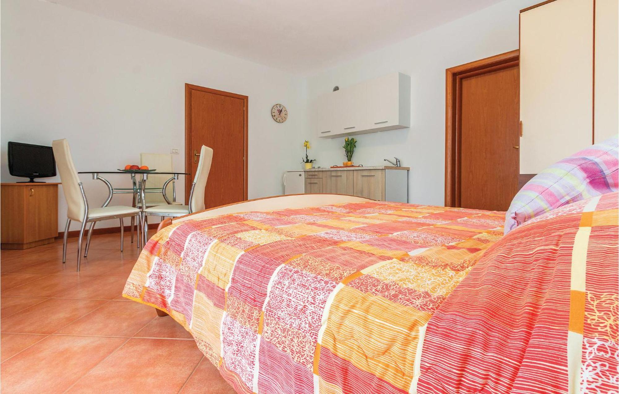 Gorgeous Apartment In Fazana With Wifi Exteriör bild