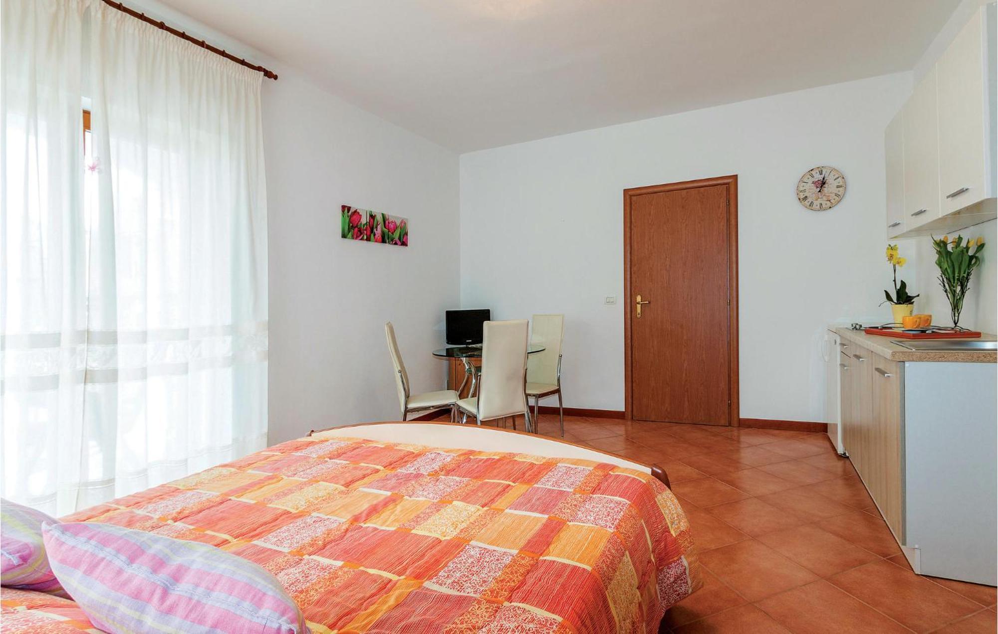 Gorgeous Apartment In Fazana With Wifi Exteriör bild